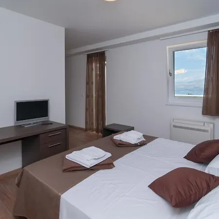 Dino Luxury On Brac, Private Pool *