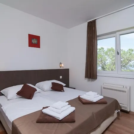 Dino Luxury On Brac, Private Pool Škrip